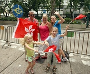 Photos 9/10:
Chadwick's parents and friends come to support Matthew during the torch relay. They are deeply proud of Matthew's outstanding performance on the racecourse and being the representative of The Hong Kong Jockey Club as one of the torchbearers.

