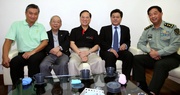Group photo of Club Chairman Dr John C C Chan (2nd from left), Deputy Director of Liaison Office of the Central People's Government Li Gang (2nd from right), Hong Kong SAR Chief Executive Donald Tsang (centre), Commander of the People's Liberation Army Hong Kong Garrison Lieutenant General Zhang Shibo (1st from right), HKAYD Chairman Bunny Chan (1st from left).

