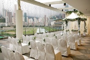 Photo 2/ Photo 3: Banquet venues at Happy Valley and Sha Tin Racecourses provide a range of flexible sizes to suit either Chinese or Western-style wedding banquets of different scales.

