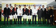 The Hong Kong Equestrian Team shares their joy with Club Steward and Vice President of Hong Kong Equestrian Federation Michael T H Lee (fourth from right) and the members of the Executive Committee. 